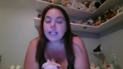 Snapshot of cap1609 chatting on 11.30.25 cap1609 online show from 11.30.25