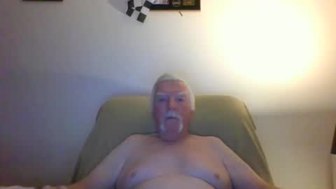 Snapshot of capecod21 chatting on 12.08.24 capecod21 online show from 12.08.24