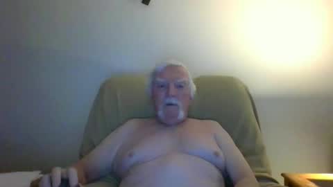 Snapshot of capecod21 chatting on 12.28.24 capecod21 online show from 12.28.24