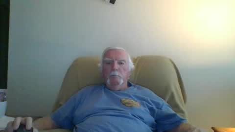 Snapshot of capecod21 chatting on 01.12.25 capecod21 online show from 01.12.25