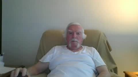 Snapshot of capecod21 chatting on 02.23.25 capecod21 online show from 02.23.25