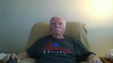 Snapshot of capecod21 chatting on 03.01.25 capecod21 online show from 03.01.25