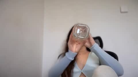 Emma online show from 09.12.25