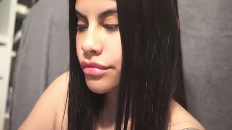 Snapshot of capriciousqueen chatting on 12.18.25 Miyah online show from 12.18.25