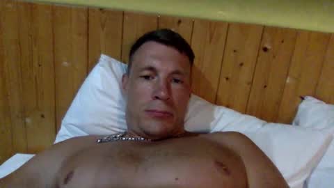 Snapshot of capt_oliver chatting on 02.04.25 follow my twitter online show from 02.04.25