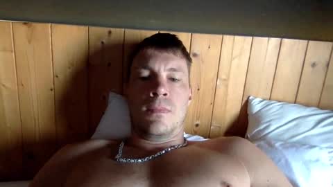 Snapshot of capt_oliver chatting on 02.16.25 follow my twitter online show from 02.16.25