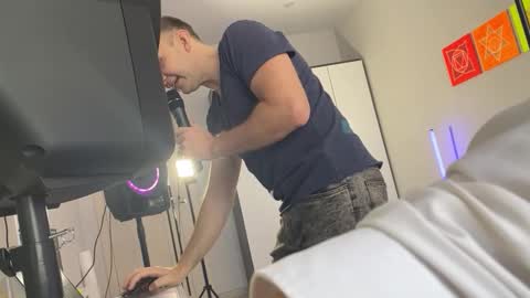 Snapshot of captain______america chatting on 01.18.26 David online show from 01.18.26