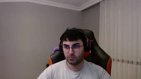 Snapshot of captainshanks chatting on 03.27.26 captainshanks online show from 03.27.26