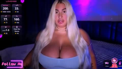 Snapshot of cara__harris chatting on 10.20.25 . . online show from 10.20.25