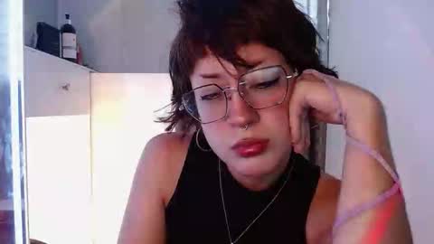 Snapshot of caraenaranja chatting on 10.29.25 Amy online show from 10.29.25
