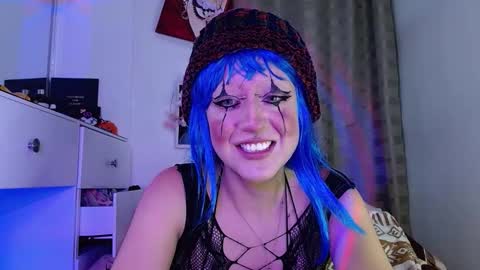 Snapshot of caraenaranja chatting on 11.18.25 Amy online show from 11.18.25