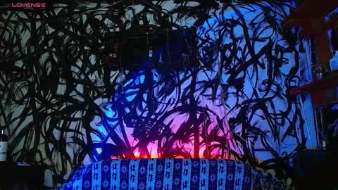 Snapshot of caraenaranja chatting on 12.14.25 Amy online show from 12.14.25