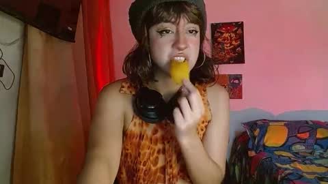 Snapshot of caraenaranja chatting on 02.02.26 Amy online show from 02.02.26