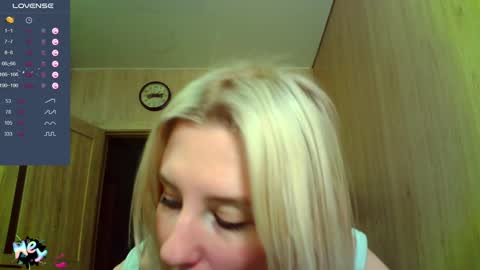 Snapshot of caramel_pie_ chatting on 01.30.25 caramel online show from 01.30.25