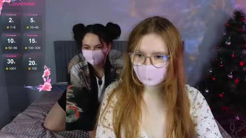 Snapshot of caramelcigarettesss chatting on 12.15.25 Lira and online show from 12.15.25