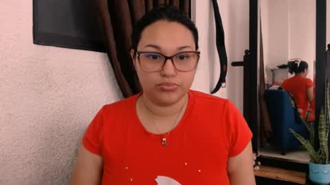 Snapshot of caramelo945256 chatting on 06.15.26 LILI online show from 06.15.26