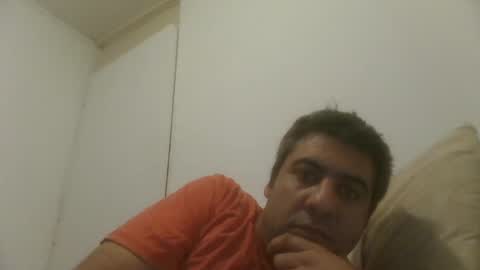 Snapshot of caravibugue chatting on 12.15.24 caravibugue online show from 12.15.24