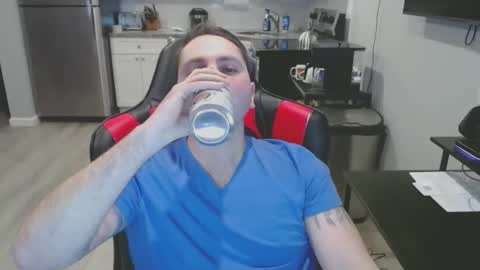 Snapshot of cardi_beans chatting on 02.03.25 cardi_beans online show from 02.03.25