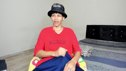 Carlos and Cristian  online show from 01.20.25