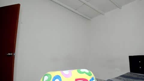 Carlos and Cristian  online show from 01.28.25