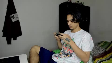 Carlos and Cristian  online show from 04.29.26