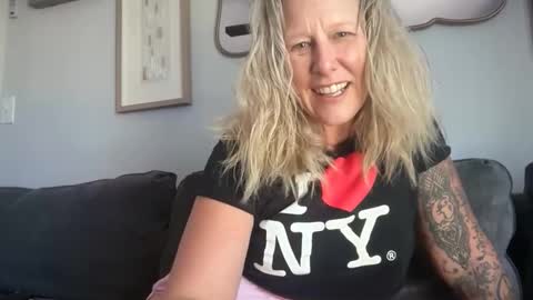 carebear5719 online show from 03.20.26