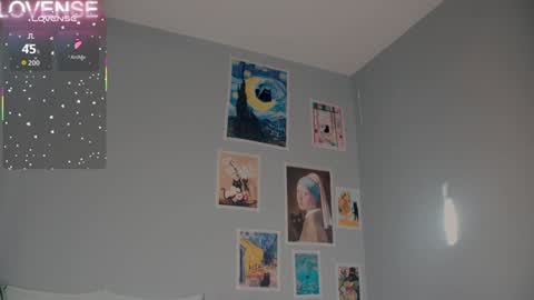 NONA    follow online show from 09.11.25