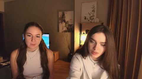 Snapshot of caressyourself chatting on 12.04.25 caressyourself online show from 12.04.25