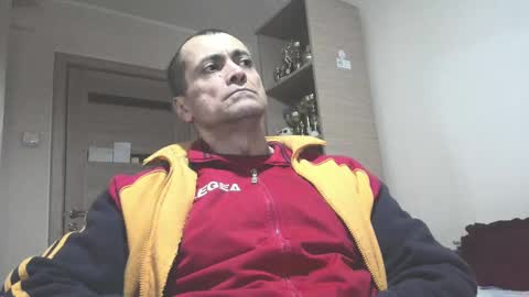 Snapshot of carin_the_body chatting on 02.11.25 Laz online show from 02.11.25