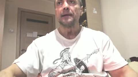 Snapshot of carin_the_body chatting on 02.17.25 Laz online show from 02.17.25