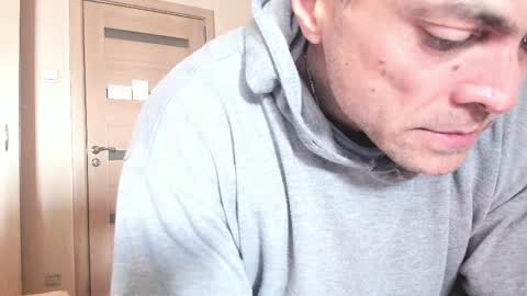 Snapshot of carin_the_body chatting on 02.26.25 Laz online show from 02.26.25