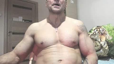 Snapshot of carin_the_body chatting on 02.27.25 Laz online show from 02.27.25