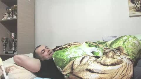 Snapshot of carin_the_body chatting on 02.28.25 Laz online show from 02.28.25