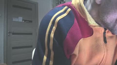 Snapshot of carin_the_body chatting on 02.28.25 Laz online show from 02.28.25