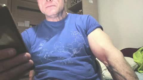 Snapshot of carin_the_body chatting on 03.01.25 Laz online show from 03.01.25