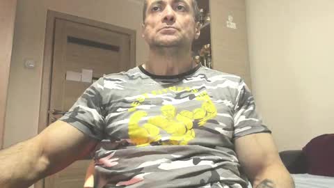 Snapshot of carin_the_body chatting on 03.04.25 Laz online show from 03.04.25