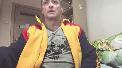 Snapshot of carin_the_body chatting on 03.07.25 Laz online show from 03.07.25