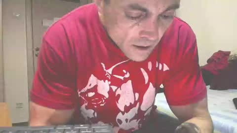 Snapshot of carin_the_body chatting on 03.09.25 Laz online show from 03.09.25