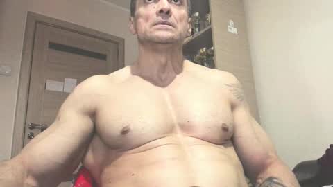 Snapshot of carin_the_body chatting on 09.26.25 Laz online show from 09.26.25