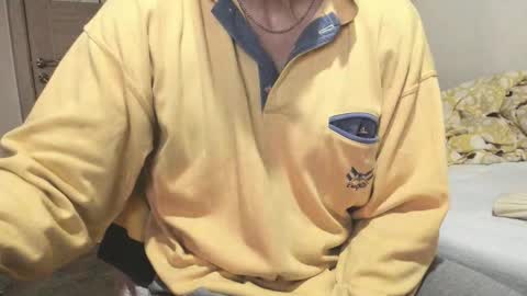 Snapshot of carin_the_body chatting on 10.08.25 Laz online show from 10.08.25