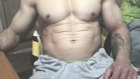 Snapshot of carin_the_body chatting on 10.13.25 Laz online show from 10.13.25