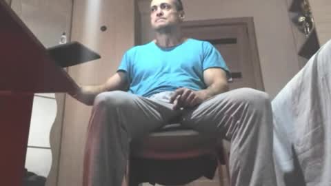 Snapshot of carin_the_body chatting on 10.17.25 Laz online show from 10.17.25