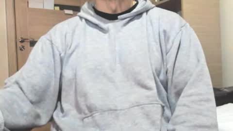 Snapshot of carin_the_body chatting on 10.26.25 Laz online show from 10.26.25