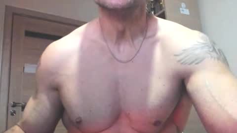 Snapshot of carin_the_body chatting on 11.30.25 Laz online show from 11.30.25