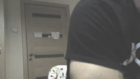 Snapshot of carin_the_body chatting on 06.12.26 Laz online show from 06.12.26