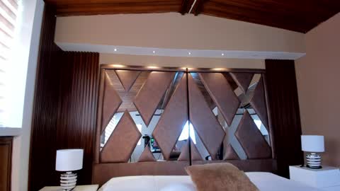 Carina online show from 01.28.25