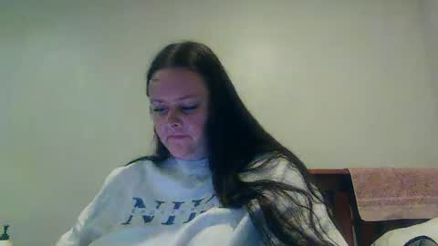 carinabro10 online show from 10.22.25