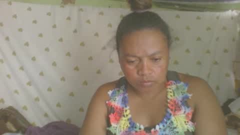 Snapshot of carinesexy69 chatting on 03.27.26 carinesexy69 online show from 03.27.26