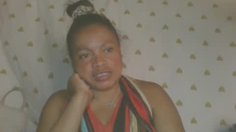 Snapshot of carinesexy69 chatting on 05.08.26 carinesexy69 online show from 05.08.26