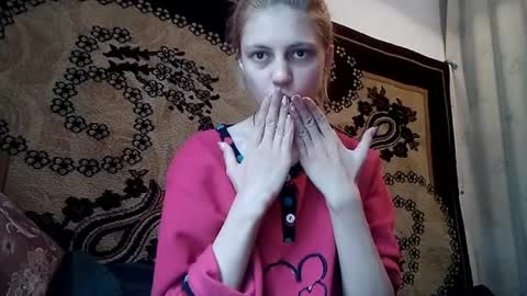 Snapshot of carissaalderson chatting on 05.23.26 Kira online show from 05.23.26